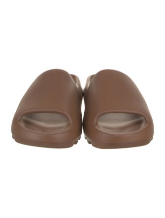 adidas Yeezy Rubber Slides