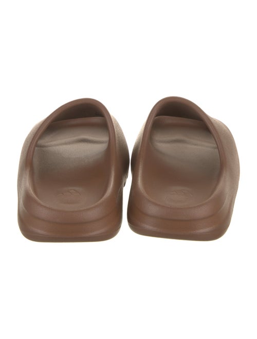 adidas Yeezy Rubber Slides