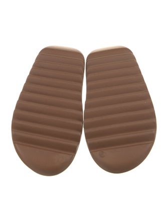 adidas Yeezy Rubber Slides