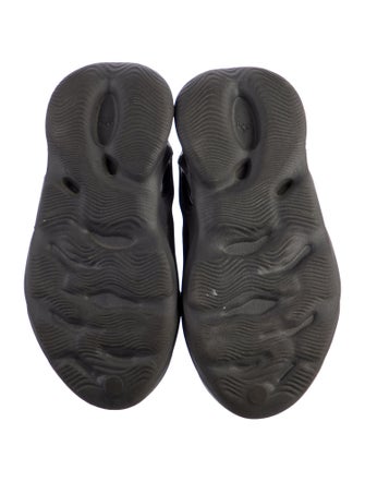 adidas Yeezy Boys Foam RNNR Onyx Shoes