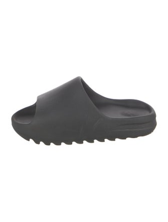adidas Yeezy 2022 Onyx Slides