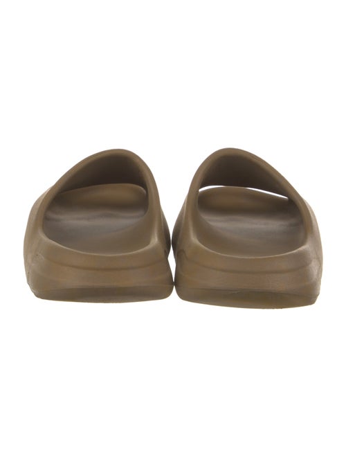 adidas Yeezy 2021 Rubber Slides