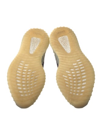 adidas Yeezy Boost 350 V2 'Carbon' Sneakers