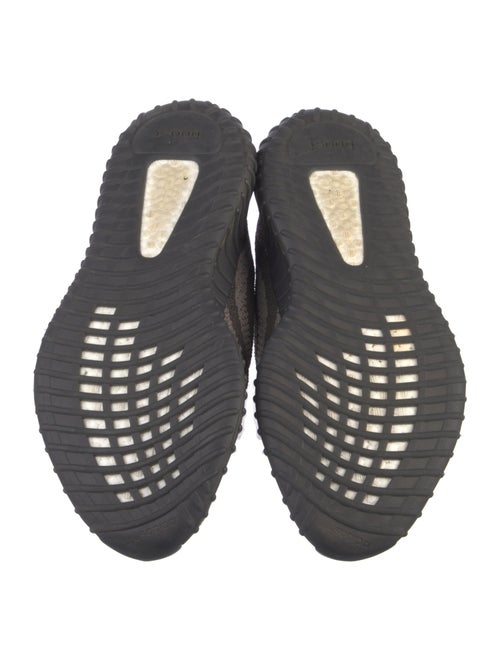 adidas Yeezy Boost 350 V2 'Carbon Beluga' Sneakers