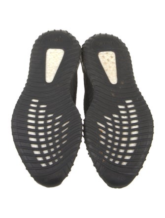 adidas Yeezy Boost 350 V2 'Core Black' Sneakers