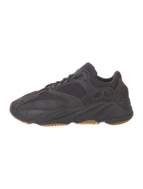 adidas Yeezy Boost 700 Utility Black Sneakers