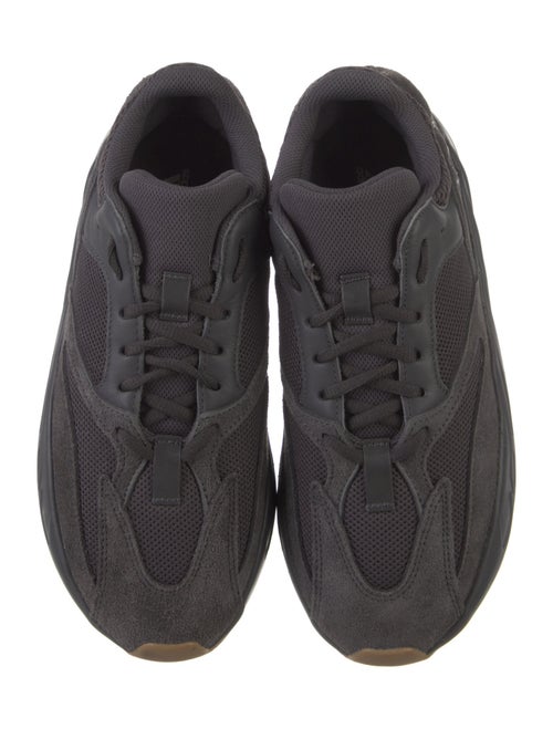 adidas Yeezy Boost 700 Utility Black Sneakers