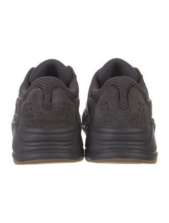 adidas Yeezy Boost 700 Utility Black Sneakers