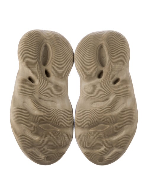 adidas Yeezy Foam RNNR 'Stone Sage' Athletic Sneakers