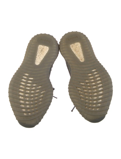 adidas Yeezy Boost 350 V2 'Beluga 2.0' Sneakers