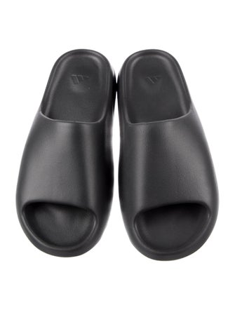 adidas Yeezy Onyx Rubber Slides