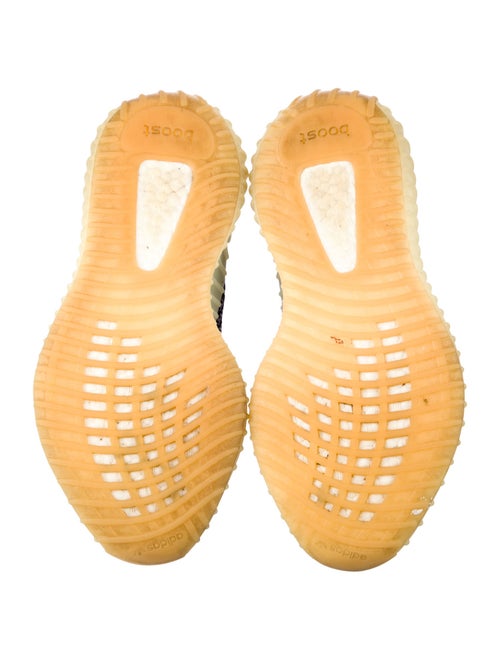 adidas Yeezy Boost 350 V2 'Carbon' Sneakers