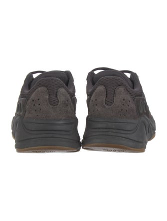 adidas Yeezy Boost 700 Utility Black Sneakers