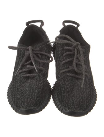 adidas Yeezy Boost 350 'Pirate Black' Sneakers