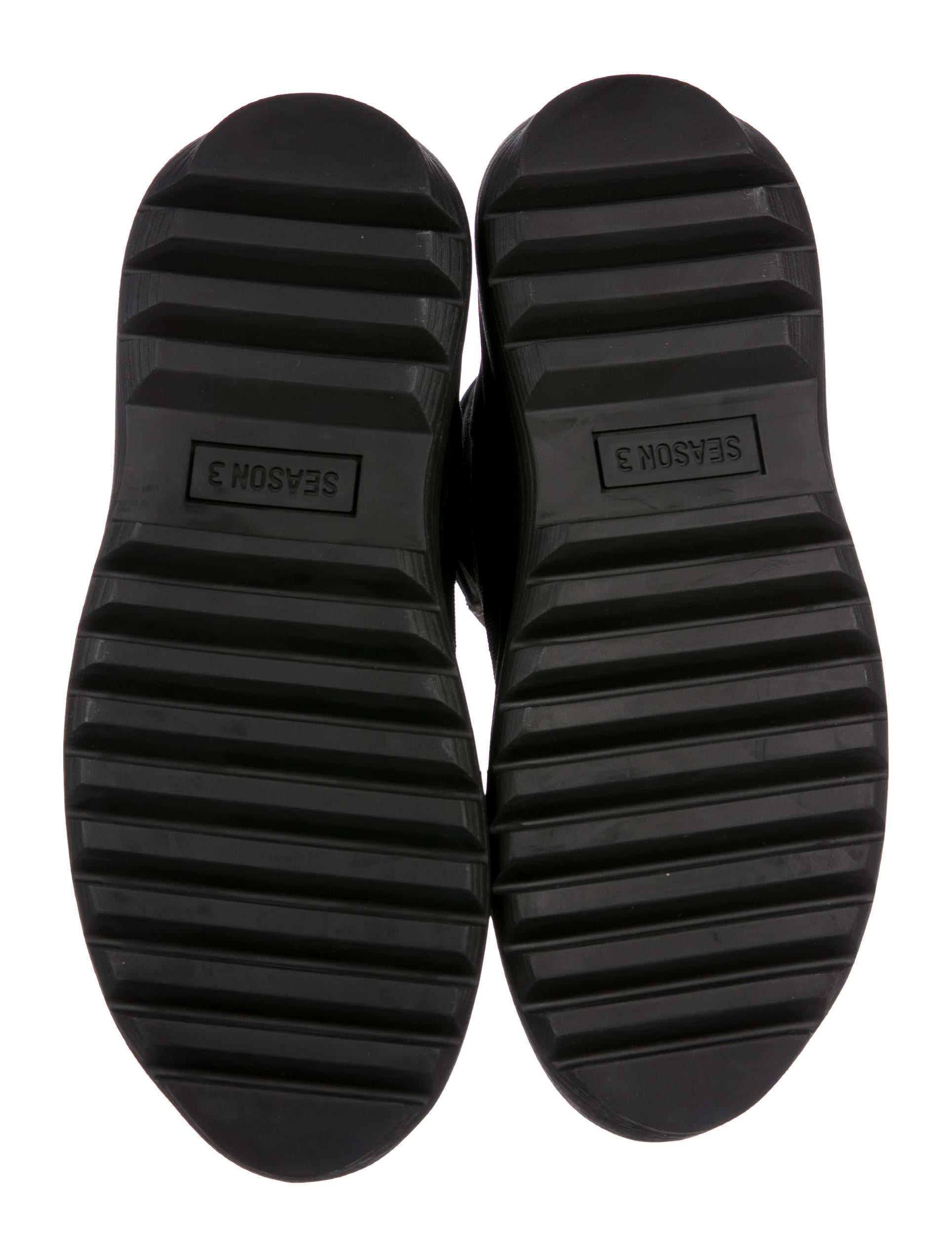 Yeezy Season 3 Military Boots w/ Tags