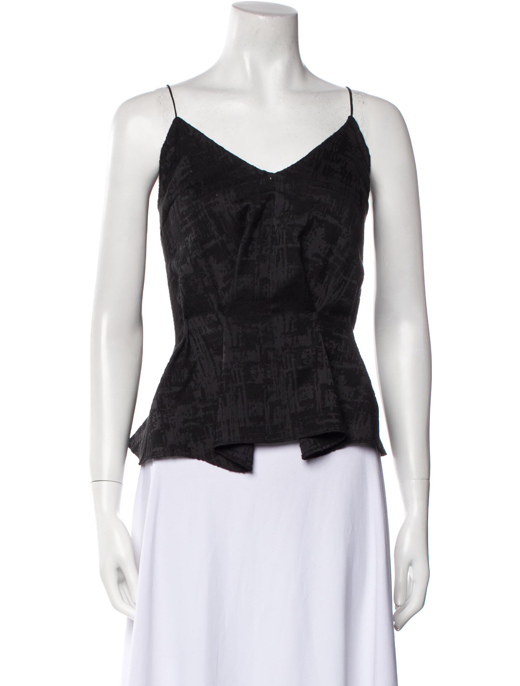 Yeon V-Neck Sleeveless Top