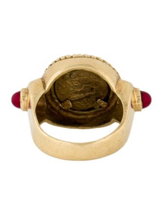 Yessayan 18K Cocktail Ring