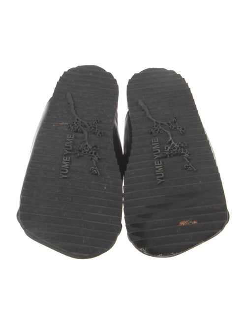 Yume Yume Leather Slides
