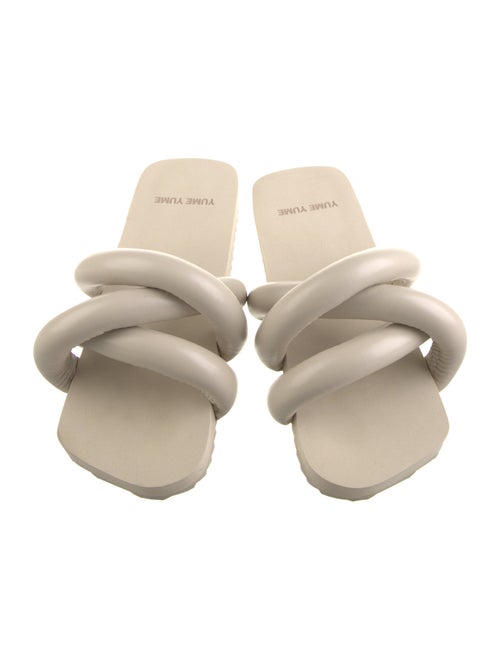 Yume Yume Leather Slides