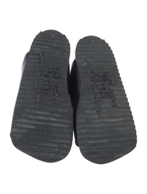 Yume Yume Leather Slides