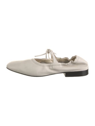 Yuni Buffa Leather Ballet Flats