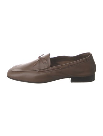 Yuni Buffa Leather Loafers