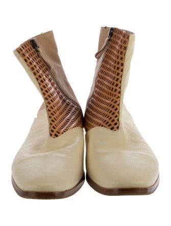 ZOE LEE Leather Chelsea Boots