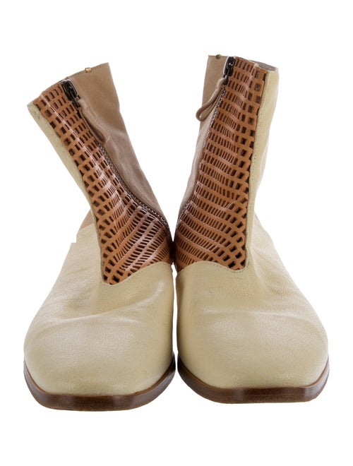 ZOE LEE Leather Chelsea Boots