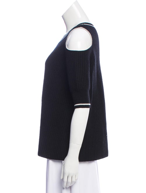 Zoë Jordan Wool Medium Knit Sweater