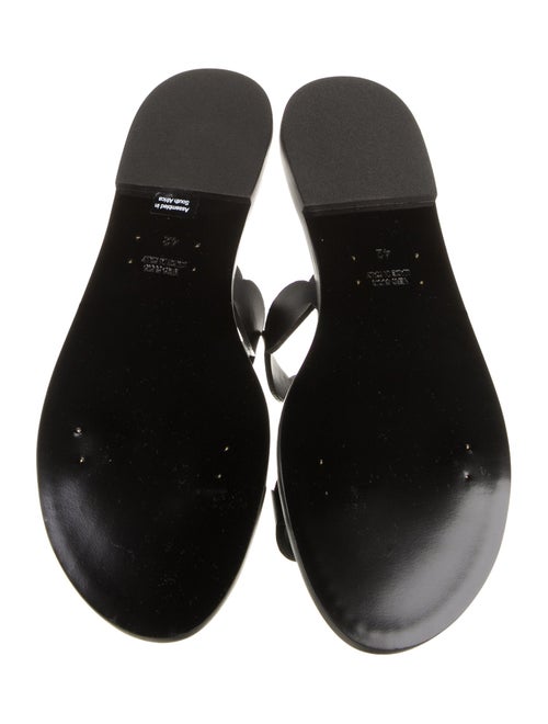 Amanu Leather Scalloped Accent Slides