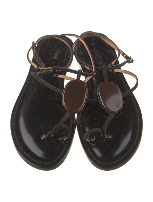 Amanu Leather T-Strap Sandals