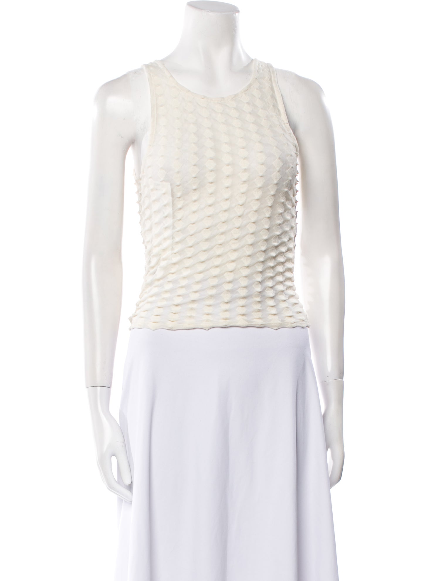 Gimaguas Scoop Neck Sleeveless Crop Top