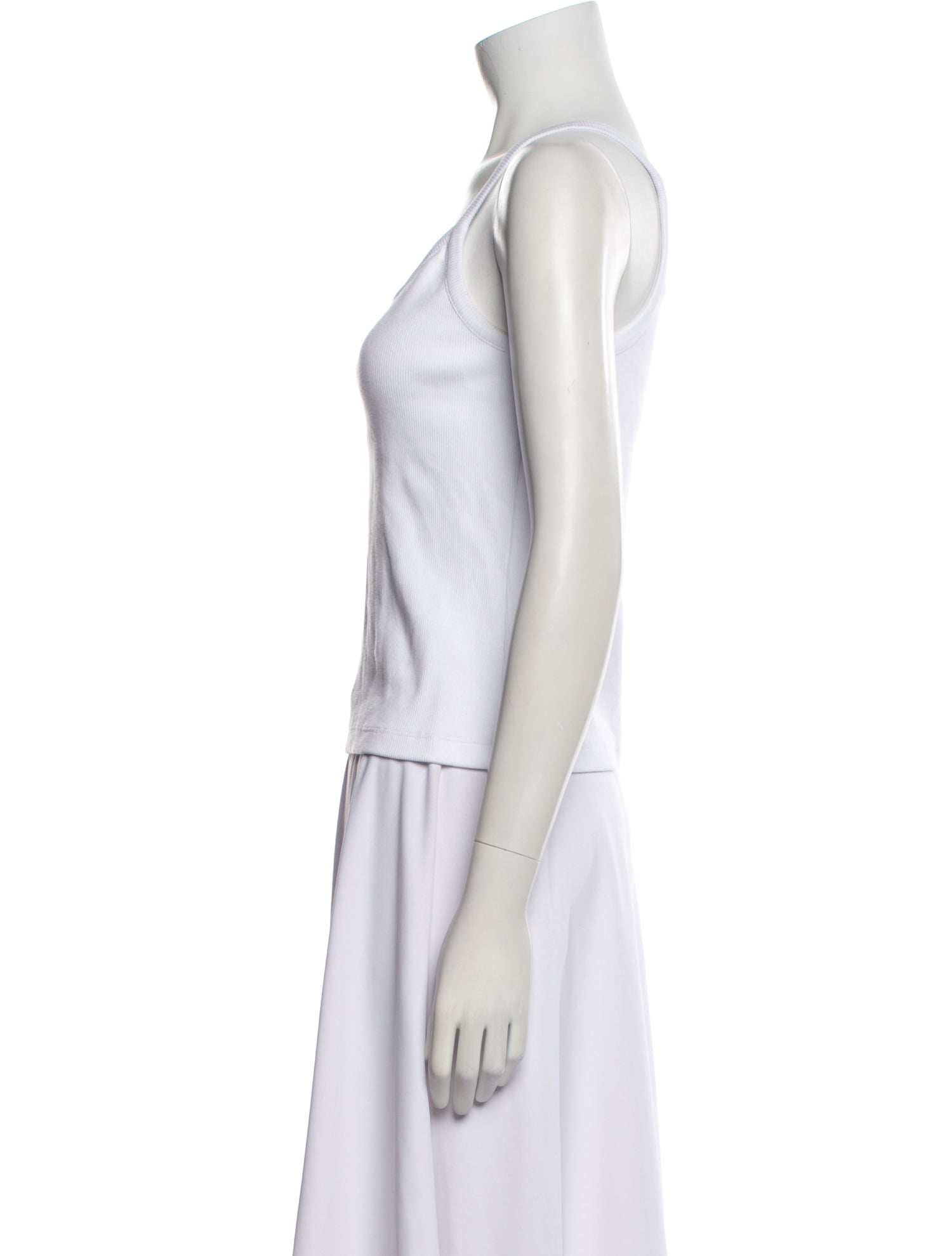 Gimaguas Scoop Neck Sleeveless Top
