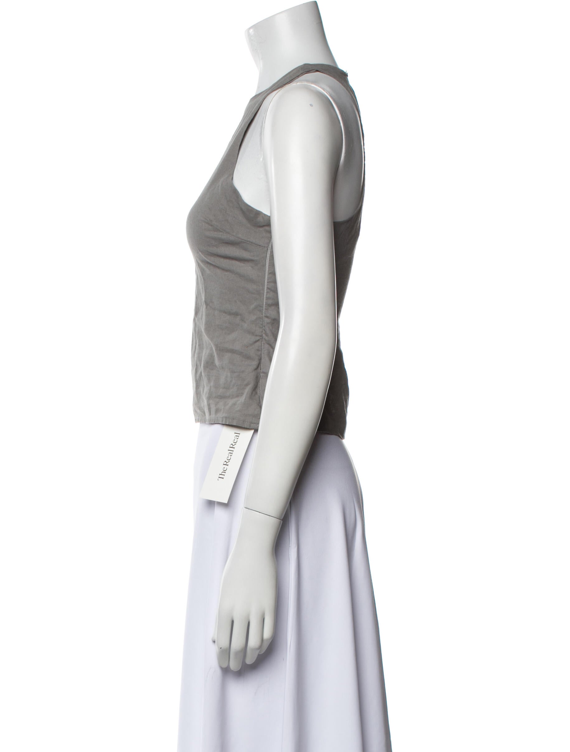 Gimaguas Crew Neck Sleeveless Crop Top