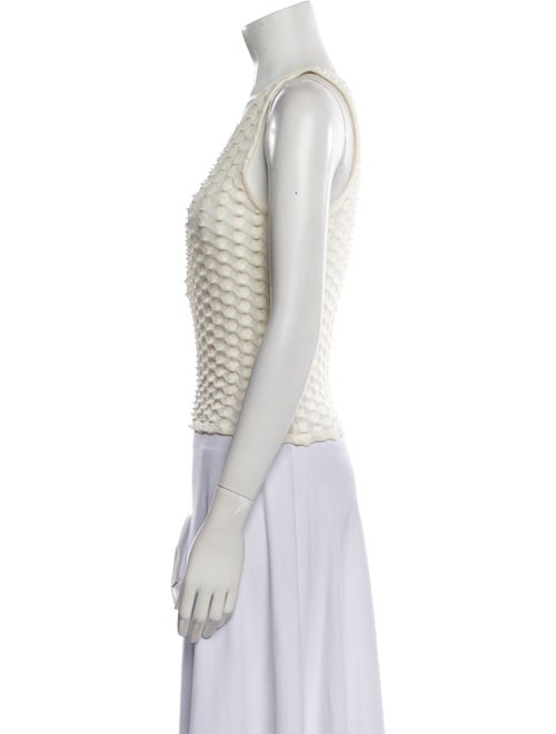 Gimaguas Scoop Neck Sleeveless Top