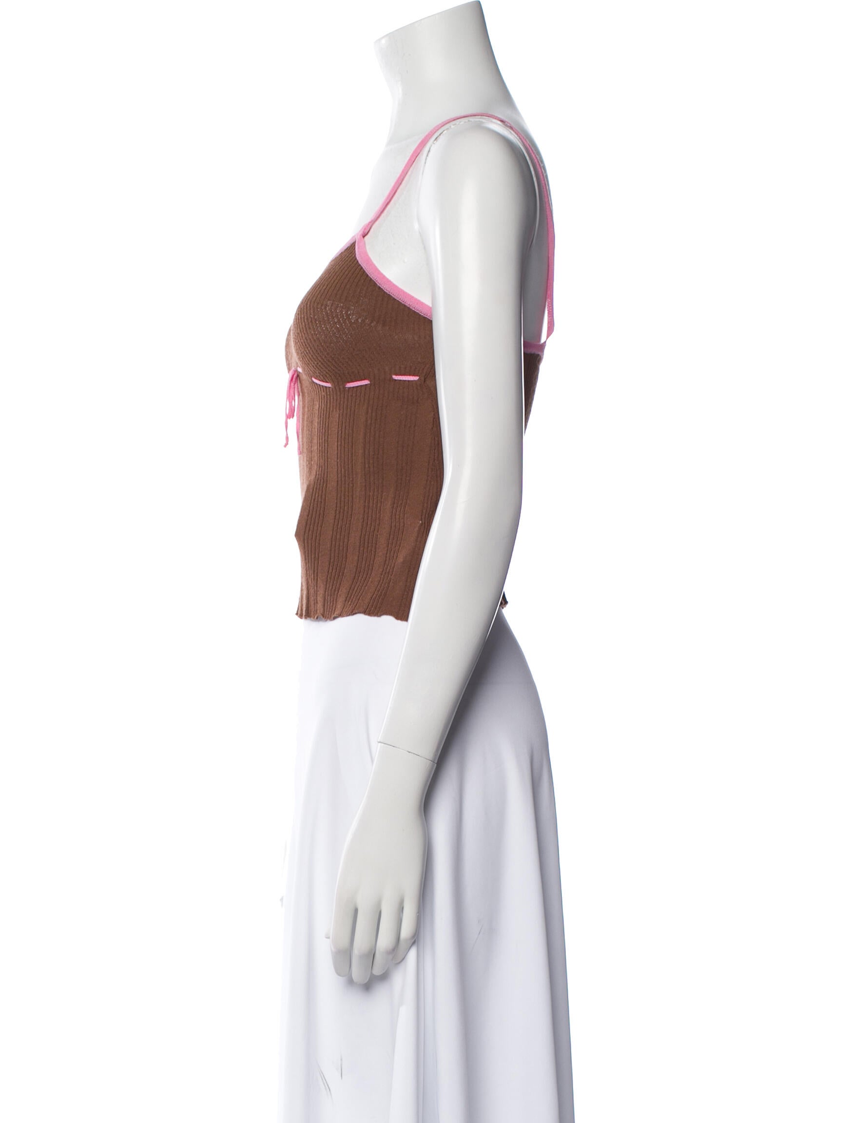 Gimaguas Scoop Neck Sleeveless Crop Top