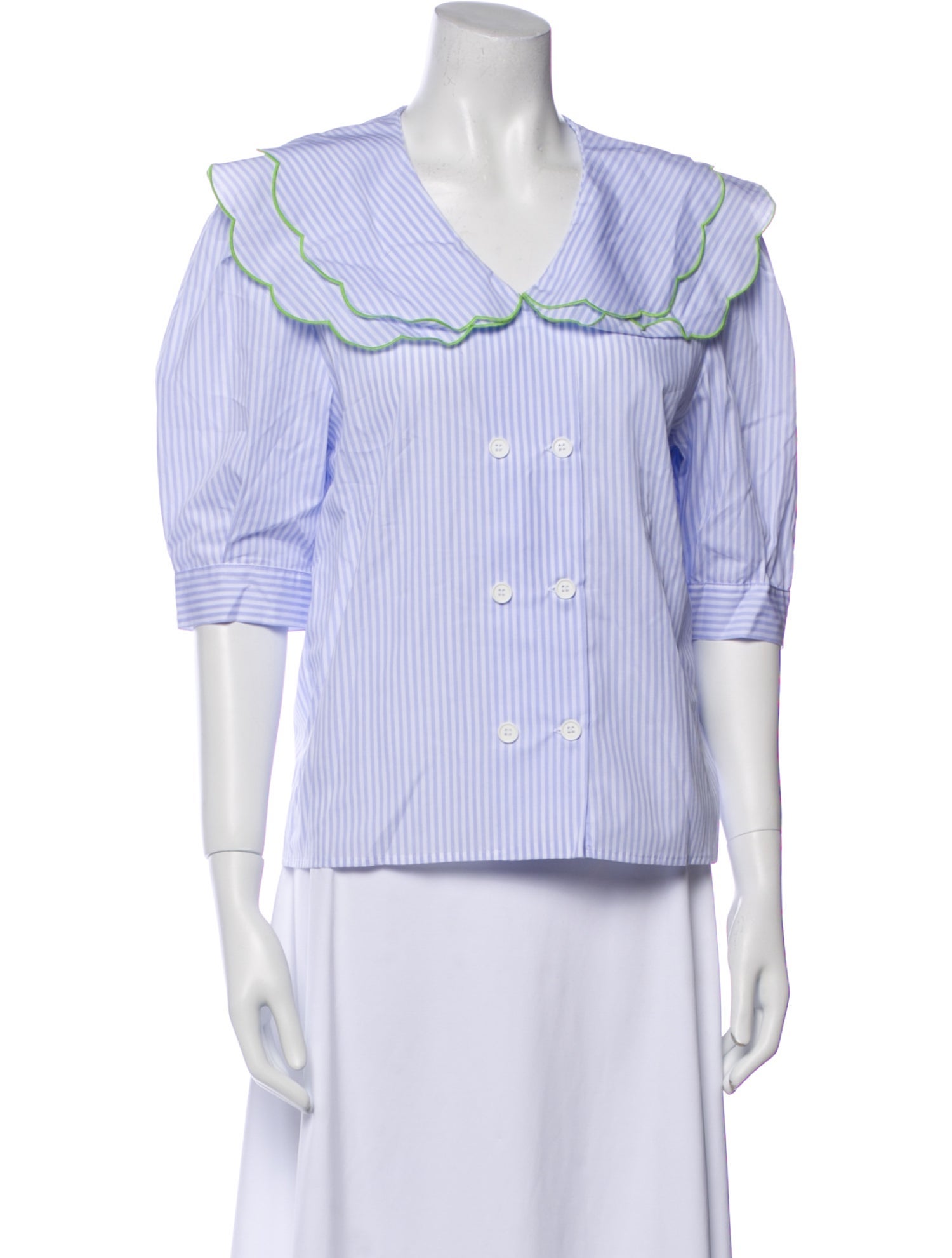 La Veste V-Neck Three-Quarter Sleeve Button-Up Top