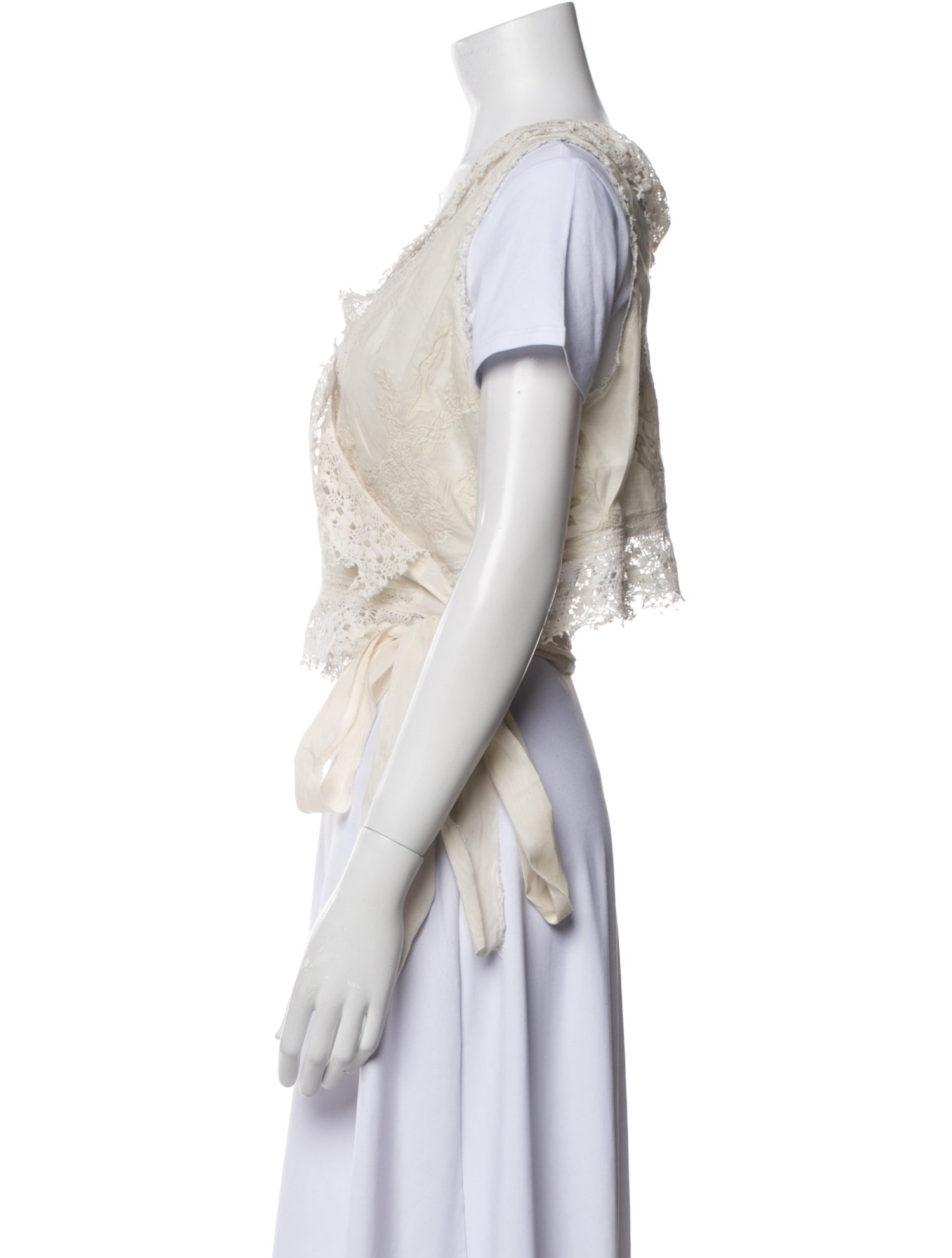 Magnolia Pearl Lace Pattern Vest