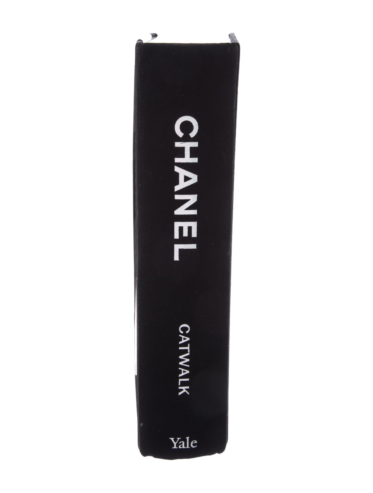 Yale Chanel: Catwalk