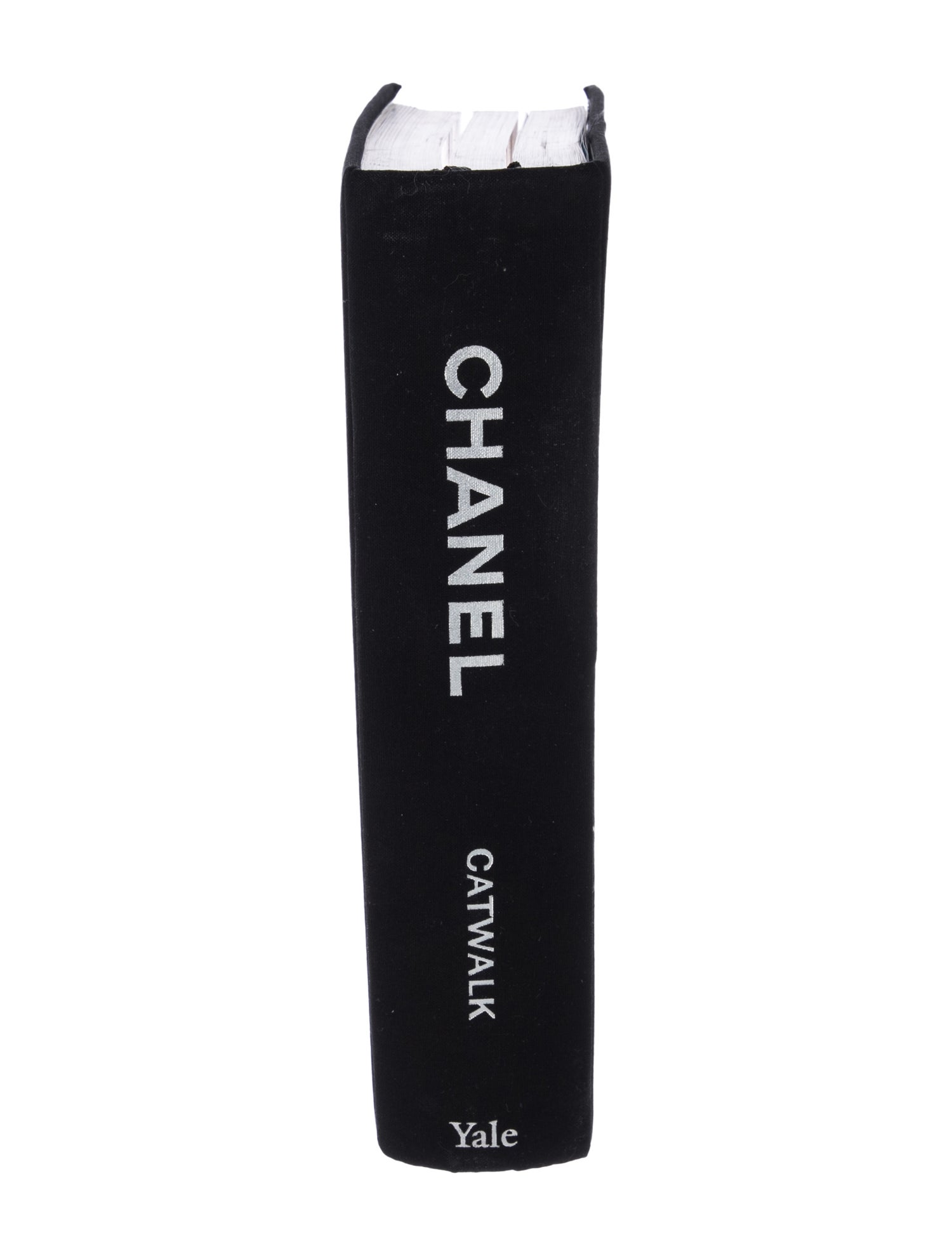 Yale Chanel Catwalk: The Complete Collections