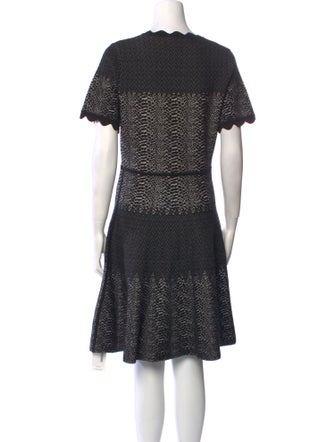 Yigal Azrouël V-Neck Knee-Length Dress