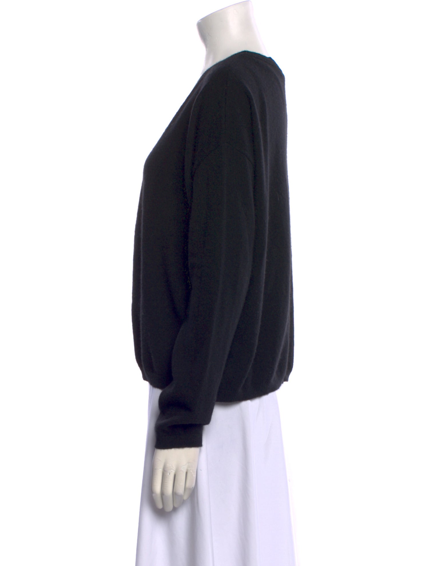 Lisa Yang Cashmere V-Neck Sweater