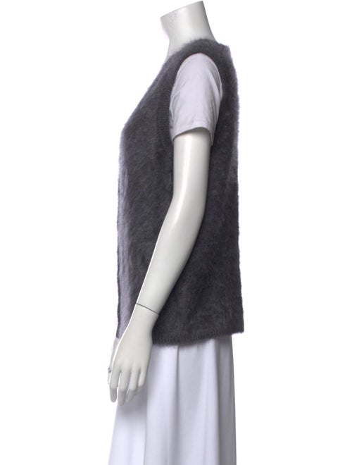 Lisa Yang Cashmere V-Neck Sweater