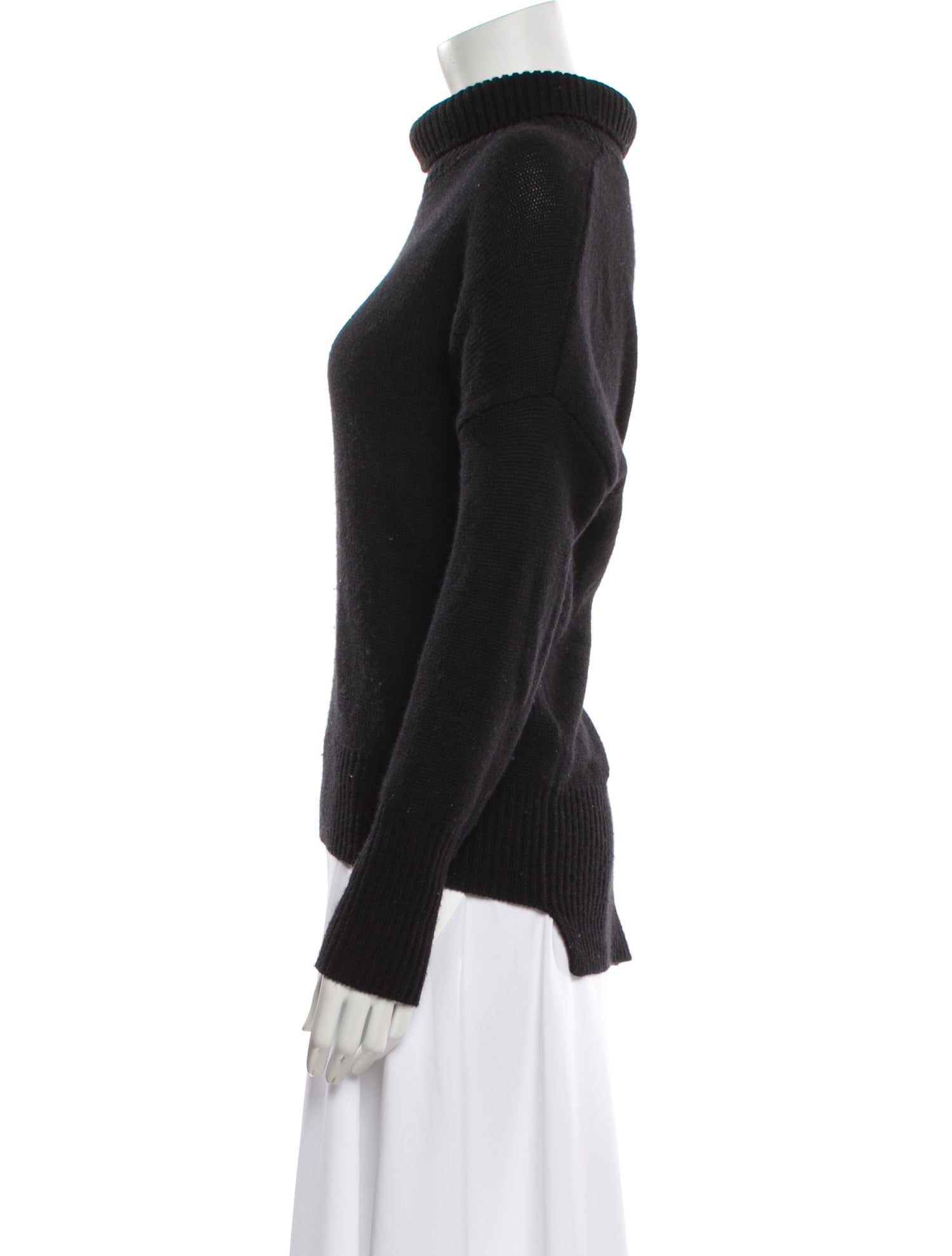 Lisa Yang Cashmere Turtleneck Sweater
