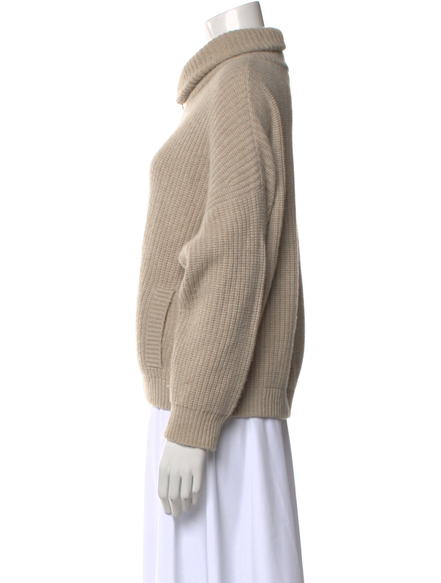 Lisa Yang Cashmere Turtleneck Sweater