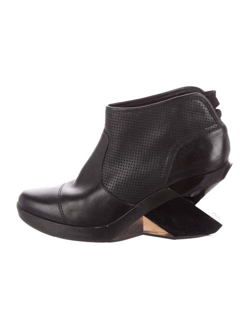Yohji Yamamoto Perforated Leather Boots Black