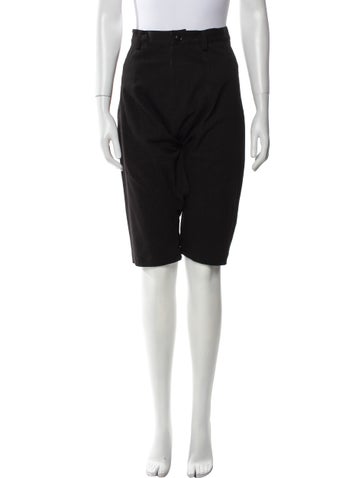 Regulation Yohji Yamamoto Shorts 2014 Knee-Length 2 | S