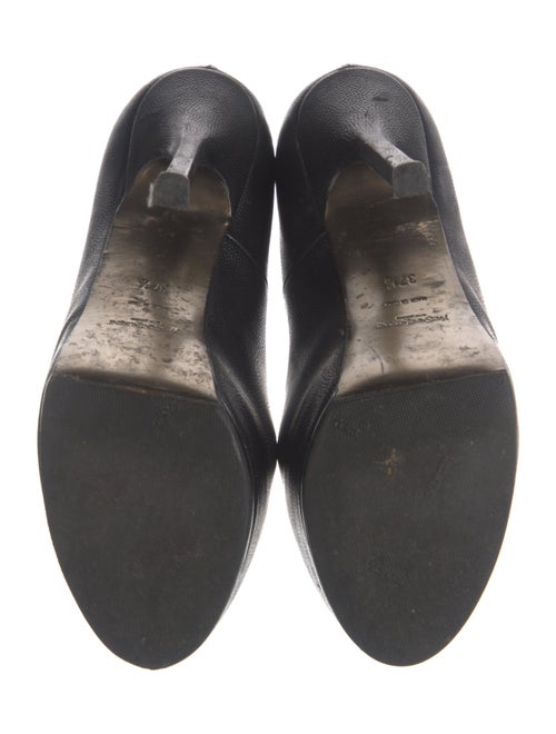 Yves Saint Laurent Rive Gauche Leather Pumps