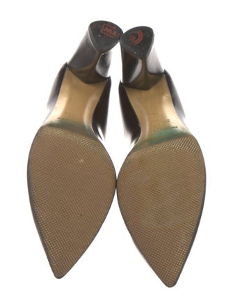 Yves Saint Laurent Rive Gauche Leather Pumps
