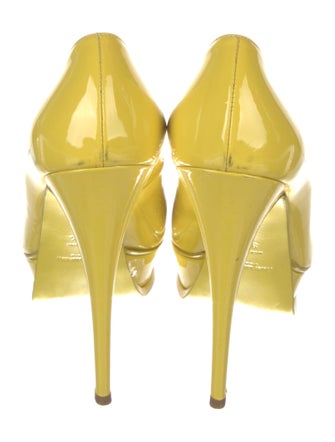 Yves Saint Laurent Rive Gauche Patent Leather Pumps